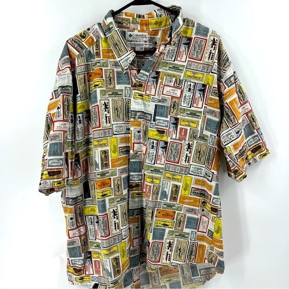 Columbia ShortSleeve Button Down Shirt. - Picture 1 of 6